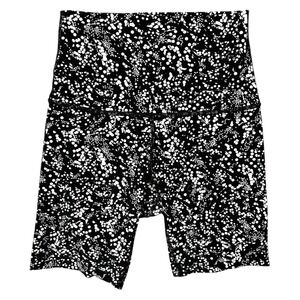 Lululemon Size 4 Black White Splatter High Rise Yoga Shorts Raw Hem 6.5"